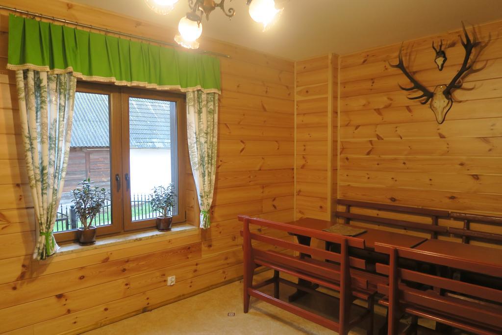 Cztery Pory Roku Guest House Bialowieza Exterior photo