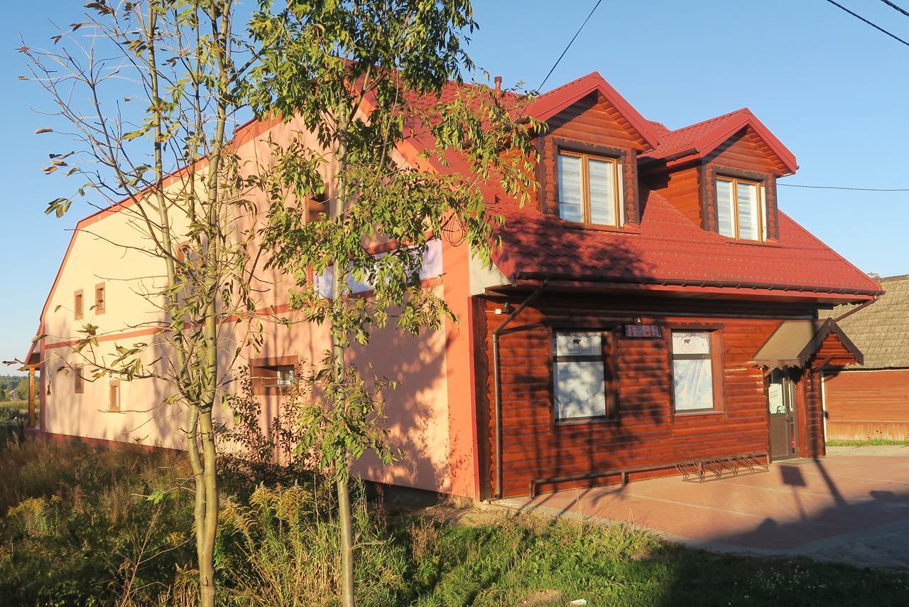 Cztery Pory Roku Guest House Bialowieza Exterior photo